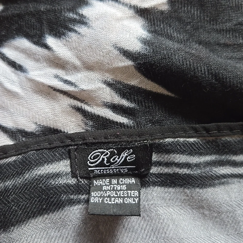 🖤 Black Gray Ombré Zebra Print Lightweight Wrap Scarf 30x72